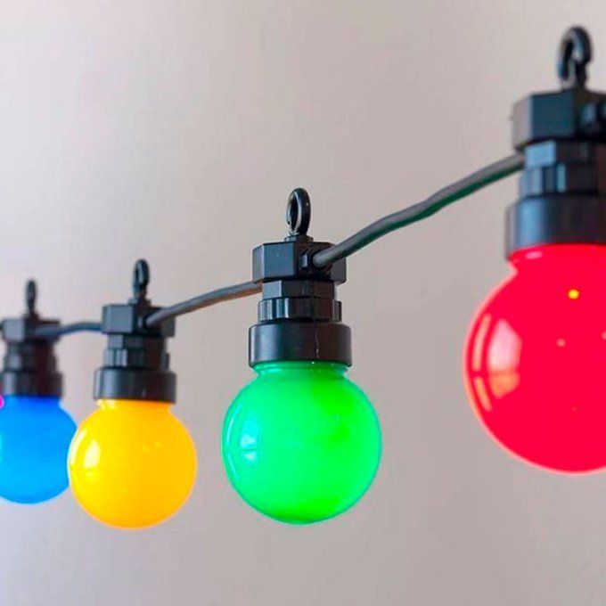 Guirlande LED avec câble noir 10 ampoules LED multicolores - 8 mètres